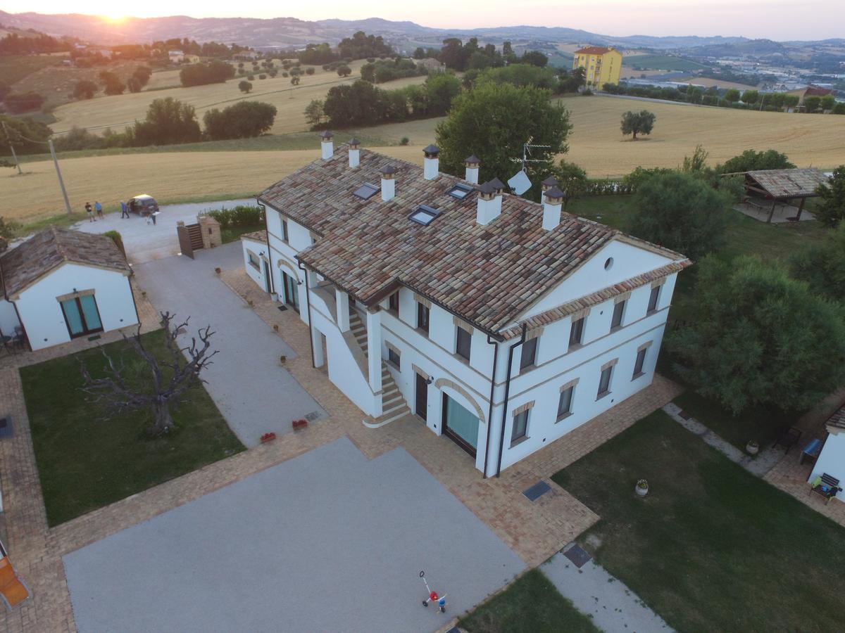 Villa Coralia Country House Osimo Bagian luar foto